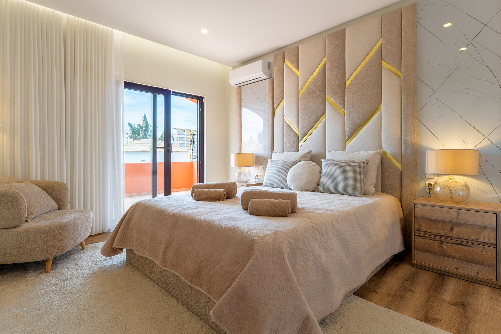 Villa Bed
